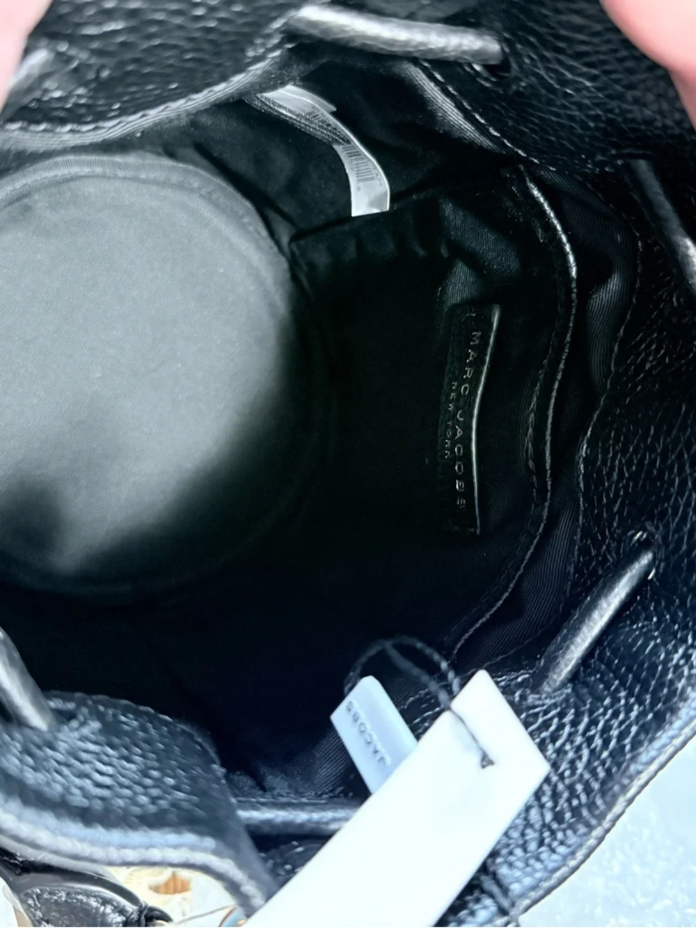 Marc Jacobs Black Pebbled Leather Drawstring Bucket Bag - Picture 3 of 4